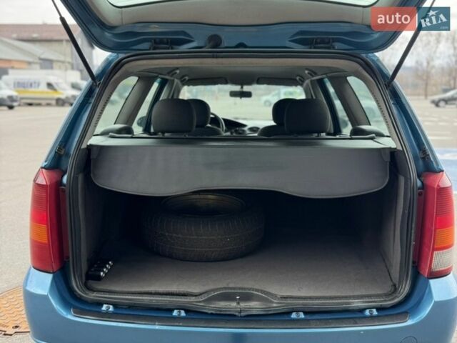 Синий Форд Фокус, объемом двигателя 1.6 л и пробегом 300 тыс. км за 3000 $, фото 11 на Automoto.ua