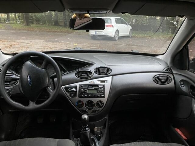 Синий Форд Фокус, объемом двигателя 1.8 л и пробегом 325 тыс. км за 2599 $, фото 7 на Automoto.ua