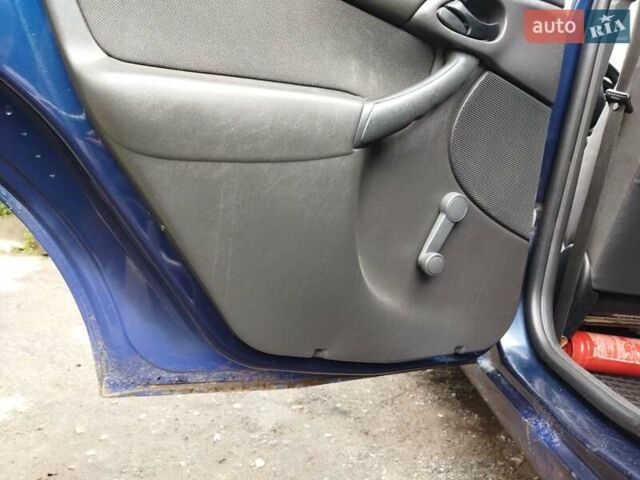 Синій Форд Фокус, об'ємом двигуна 1.75 л та пробігом 255 тис. км за 2300 $, фото 17 на Automoto.ua