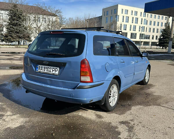 Синий Форд Фокус, объемом двигателя 1.8 л и пробегом 302 тыс. км за 2350 $, фото 3 на Automoto.ua