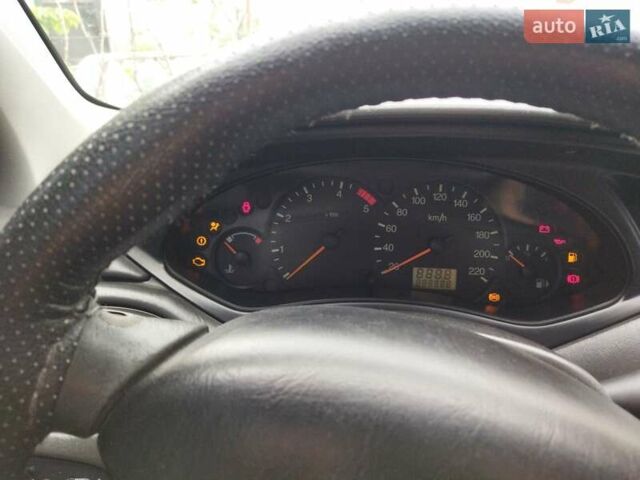 Синій Форд Фокус, об'ємом двигуна 1.75 л та пробігом 255 тис. км за 2300 $, фото 10 на Automoto.ua