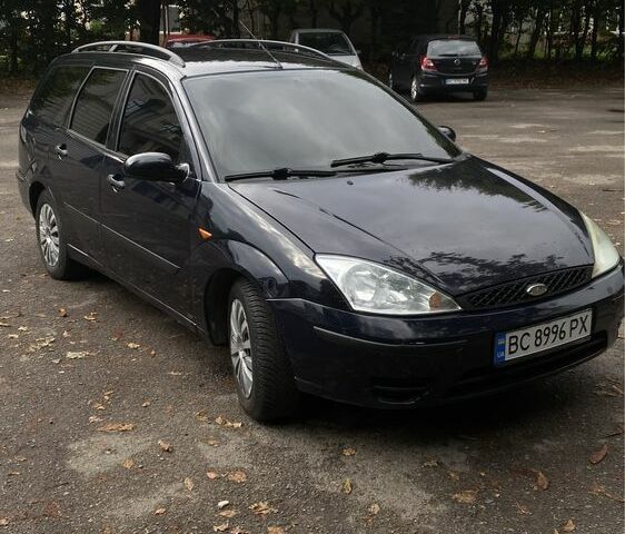 Синий Форд Фокус, объемом двигателя 1.8 л и пробегом 325 тыс. км за 2599 $, фото 1 на Automoto.ua