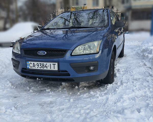 Синій Форд Фокус, об'ємом двигуна 1.56 л та пробігом 350 тис. км за 5000 $, фото 5 на Automoto.ua
