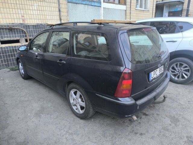 Синий Форд Фокус, объемом двигателя 1.8 л и пробегом 266 тыс. км за 900 $, фото 1 на Automoto.ua