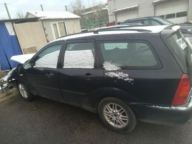 Синий Форд Фокус, объемом двигателя 0 л и пробегом 160 тыс. км за 1100 $, фото 2 на Automoto.ua