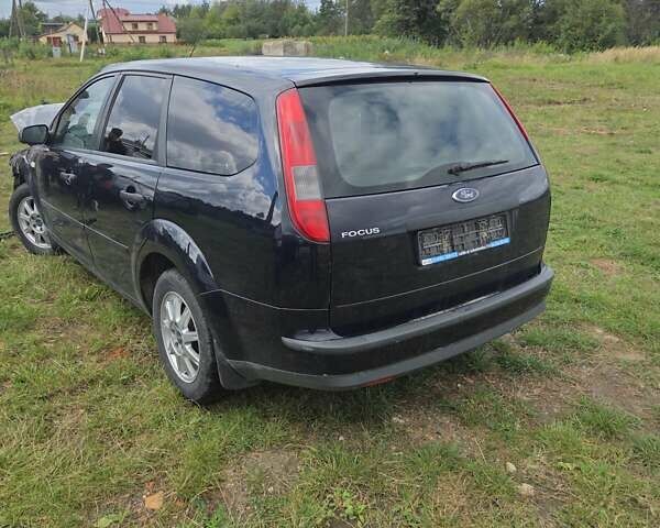 Синий Форд Фокус, объемом двигателя 1.6 л и пробегом 190 тыс. км за 1700 $, фото 2 на Automoto.ua