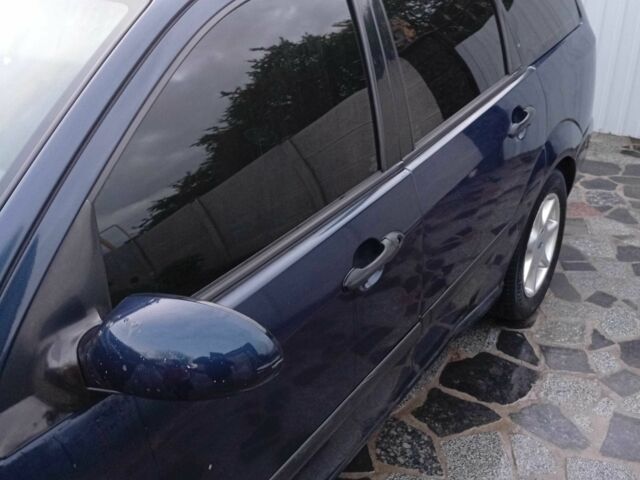 Синий Форд Фокус, объемом двигателя 1.8 л и пробегом 480 тыс. км за 3400 $, фото 2 на Automoto.ua