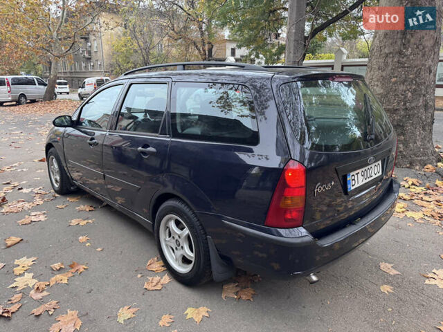 Синій Форд Фокус, об'ємом двигуна 1.8 л та пробігом 248 тис. км за 3800 $, фото 2 на Automoto.ua