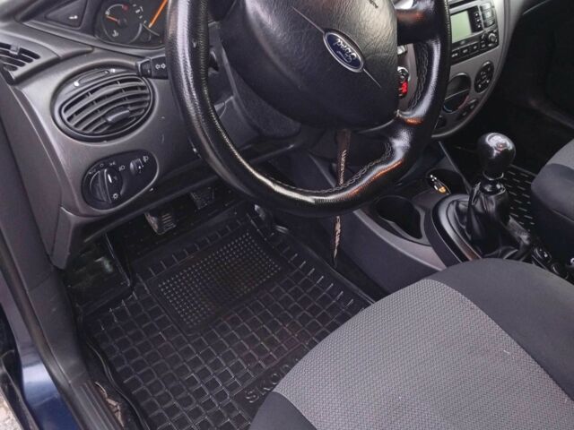 Синий Форд Фокус, объемом двигателя 1.8 л и пробегом 480 тыс. км за 3400 $, фото 14 на Automoto.ua