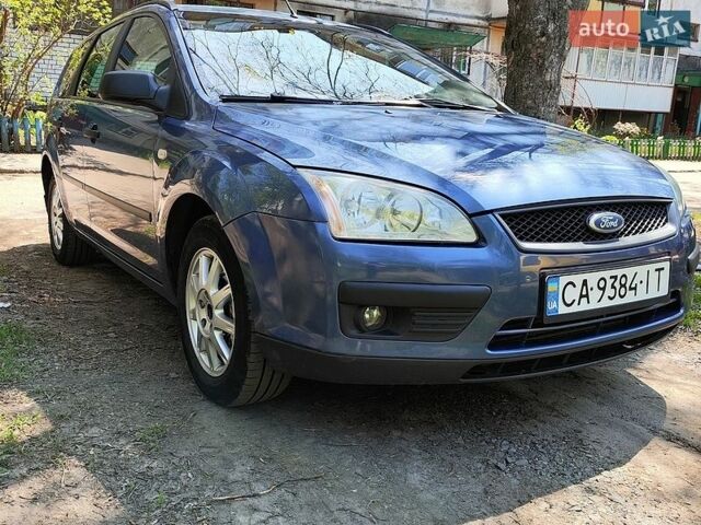 Синий Форд Фокус, объемом двигателя 1.56 л и пробегом 350 тыс. км за 4200 $, фото 2 на Automoto.ua