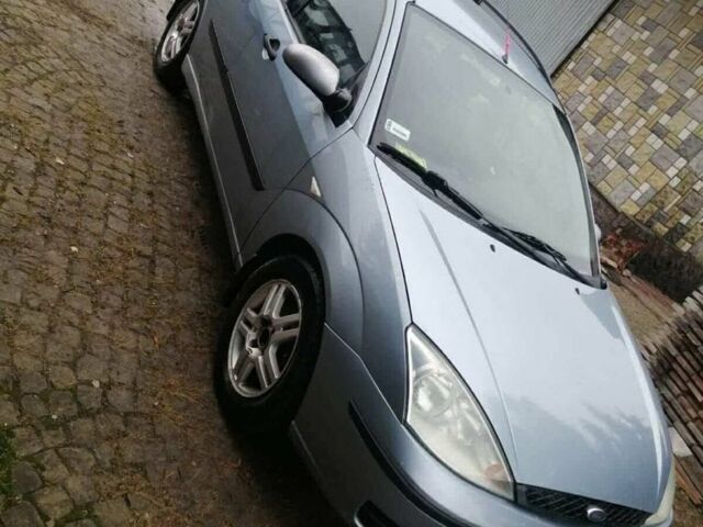 Синий Форд Фокус, объемом двигателя 1.8 л и пробегом 200 тыс. км за 3200 $, фото 1 на Automoto.ua