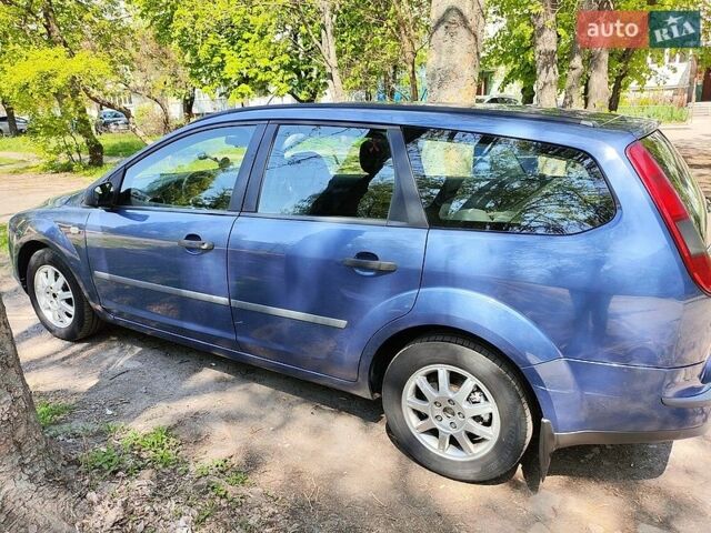 Синий Форд Фокус, объемом двигателя 1.56 л и пробегом 350 тыс. км за 4200 $, фото 8 на Automoto.ua