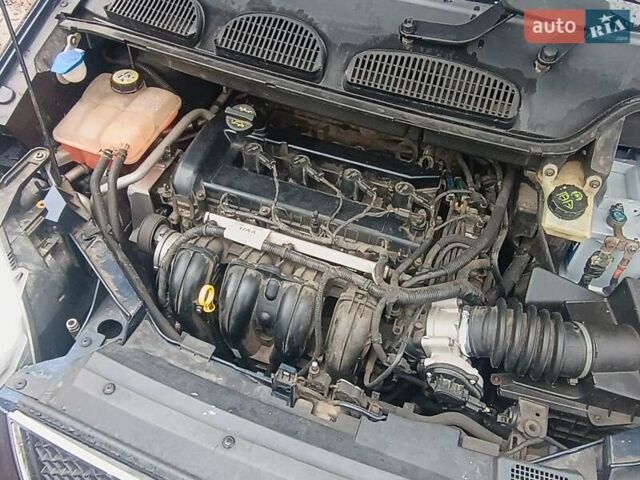 Синій Форд Фокус, об'ємом двигуна 1.8 л та пробігом 192 тис. км за 4300 $, фото 9 на Automoto.ua