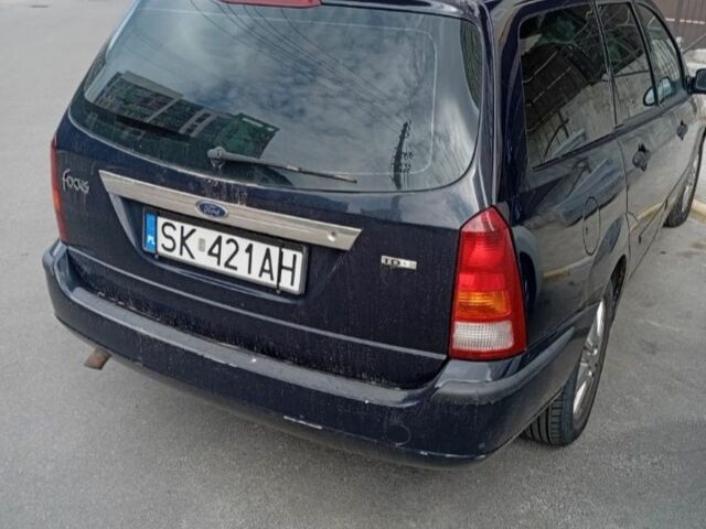 Синий Форд Фокус, объемом двигателя 0 л и пробегом 111 тыс. км за 1500 $, фото 2 на Automoto.ua
