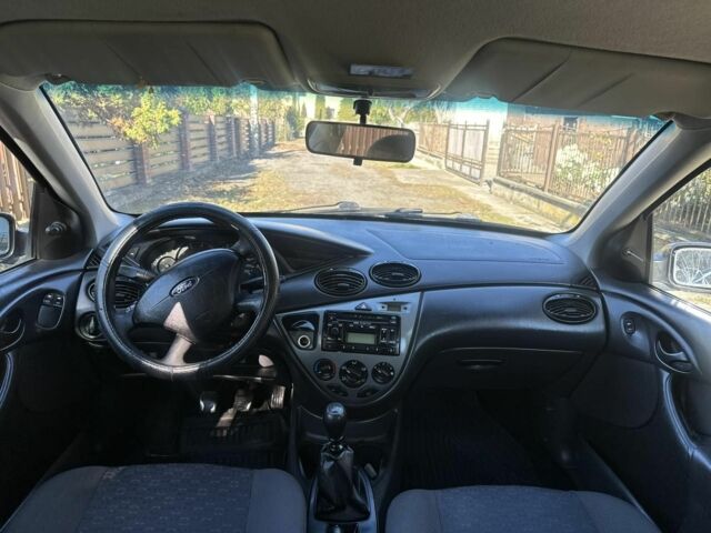 Форд Фокус 2004 в Жовкве на Automoto.ua Синий Форд Фокус, объемом двигателя 1.8 л и пробегом 250 тыс. км за 1599 $, фото 15 на Automoto.ua