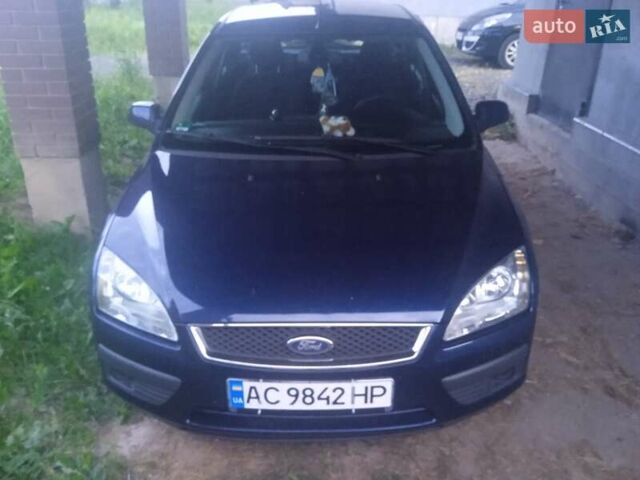 Синий Форд Фокус, объемом двигателя 1.6 л и пробегом 256 тыс. км за 3850 $, фото 3 на Automoto.ua