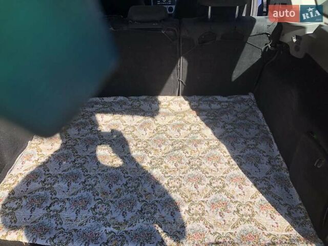 Синий Форд Фокус, объемом двигателя 1.6 л и пробегом 306 тыс. км за 4400 $, фото 6 на Automoto.ua
