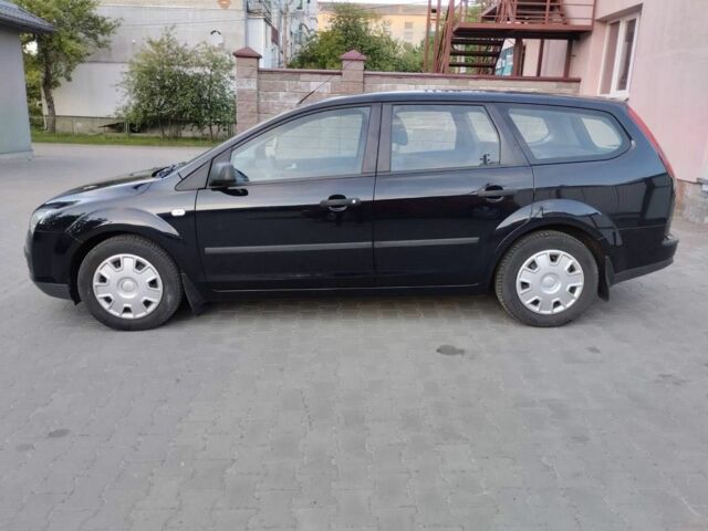 Синий Форд Фокус, объемом двигателя 1.6 л и пробегом 153 тыс. км за 4000 $, фото 2 на Automoto.ua