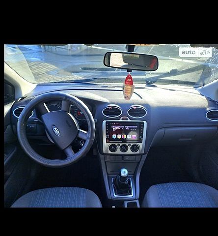 Синий Форд Фокус, объемом двигателя 1.6 л и пробегом 278 тыс. км за 3700 $, фото 3 на Automoto.ua