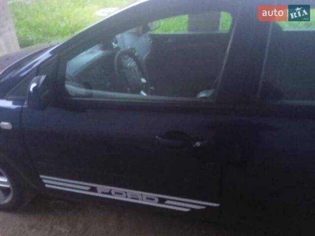 Синий Форд Фокус, объемом двигателя 1.6 л и пробегом 256 тыс. км за 3850 $, фото 2 на Automoto.ua