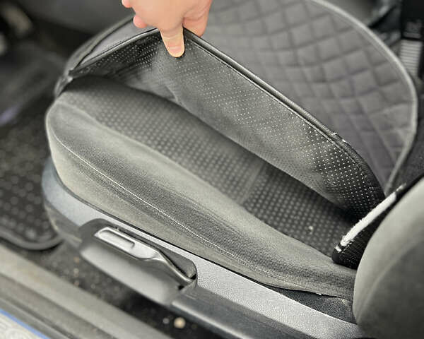 Синий Форд Фокус, объемом двигателя 2 л и пробегом 260 тыс. км за 5500 $, фото 14 на Automoto.ua