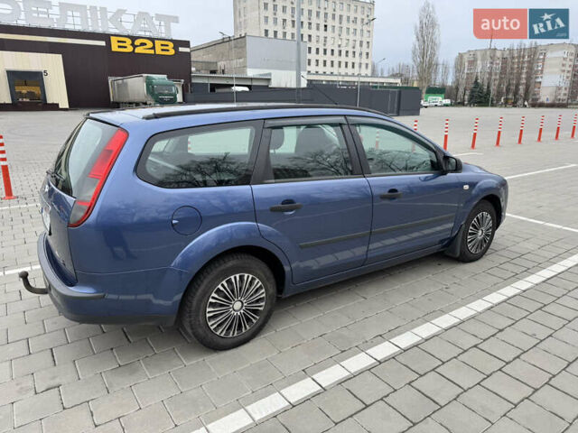 Синий Форд Фокус, объемом двигателя 1.6 л и пробегом 235 тыс. км за 4999 $, фото 8 на Automoto.ua