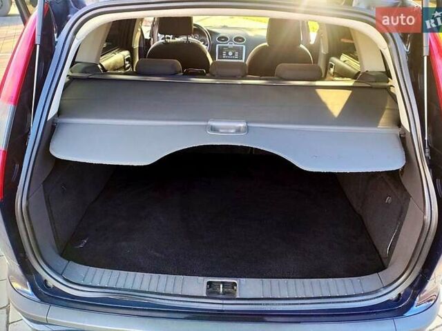 Синій Форд Фокус, об'ємом двигуна 1.6 л та пробігом 253 тис. км за 4700 $, фото 7 на Automoto.ua