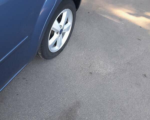 Синій Форд Фокус, об'ємом двигуна 1.6 л та пробігом 240 тис. км за 4700 $, фото 5 на Automoto.ua