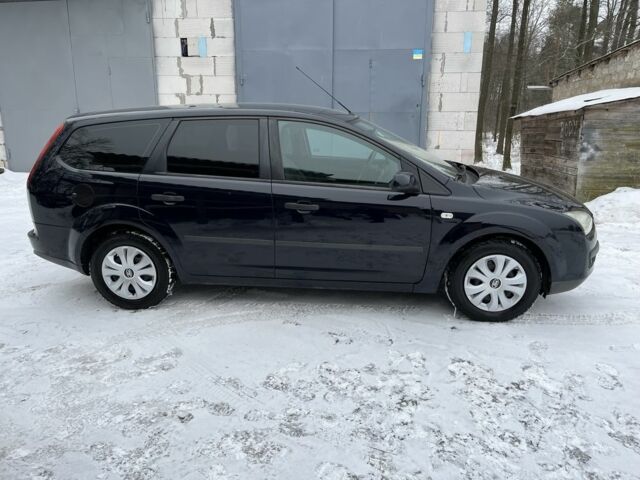 Синій Форд Фокус, об'ємом двигуна 1.2 л та пробігом 233 тис. км за 4199 $, фото 8 на Automoto.ua