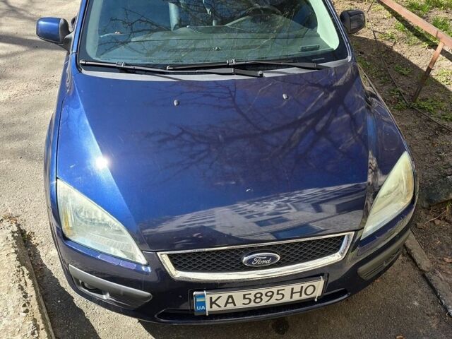 Синій Форд Фокус, об'ємом двигуна 2 л та пробігом 280 тис. км за 4400 $, фото 2 на Automoto.ua
