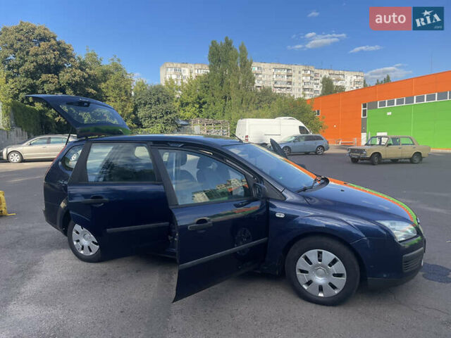Синий Форд Фокус, объемом двигателя 1.6 л и пробегом 220 тыс. км за 4200 $, фото 23 на Automoto.ua