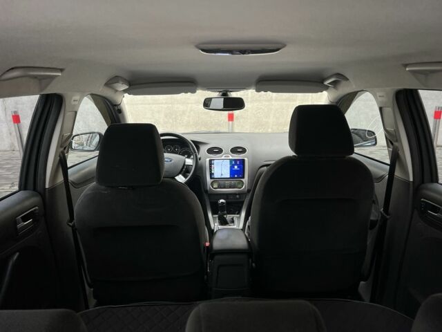 Синий Форд Фокус, объемом двигателя 2 л и пробегом 260 тыс. км за 5500 $, фото 9 на Automoto.ua