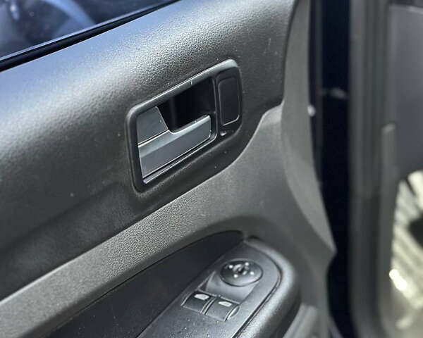 Синий Форд Фокус, объемом двигателя 1.6 л и пробегом 193 тыс. км за 5700 $, фото 10 на Automoto.ua