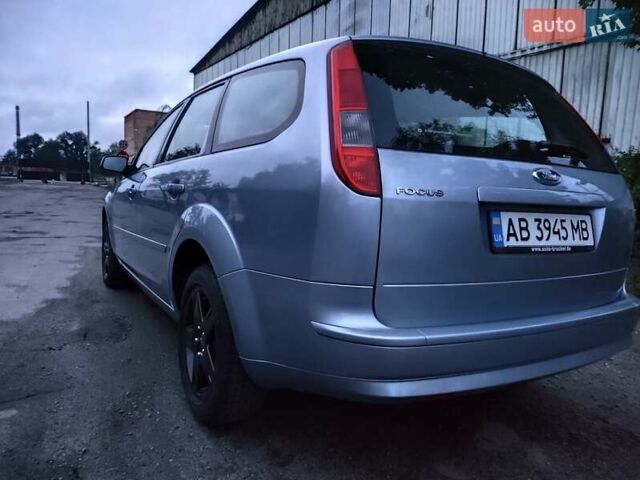 Синий Форд Фокус, объемом двигателя 1.6 л и пробегом 168 тыс. км за 4099 $, фото 2 на Automoto.ua