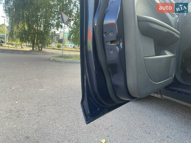 Синий Форд Фокус, объемом двигателя 1.6 л и пробегом 220 тыс. км за 4200 $, фото 26 на Automoto.ua