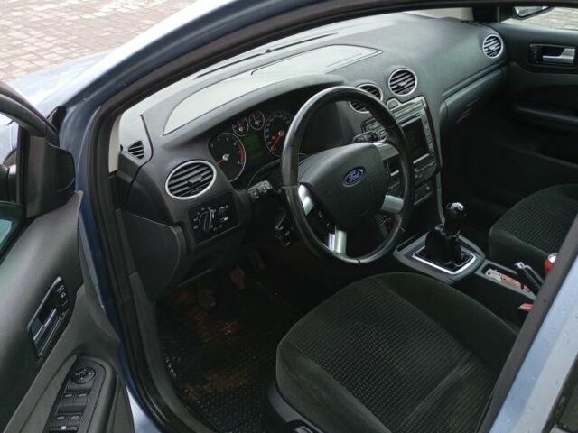 Синий Форд Фокус, объемом двигателя 0 л и пробегом 197 тыс. км за 2450 $, фото 5 на Automoto.ua