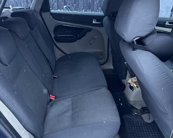 Синій Форд Фокус, об'ємом двигуна 1.6 л та пробігом 404 тис. км за 2956 $, фото 11 на Automoto.ua