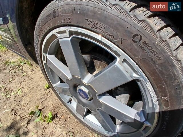 Синій Форд Фокус, об'ємом двигуна 1.6 л та пробігом 201 тис. км за 4200 $, фото 8 на Automoto.ua