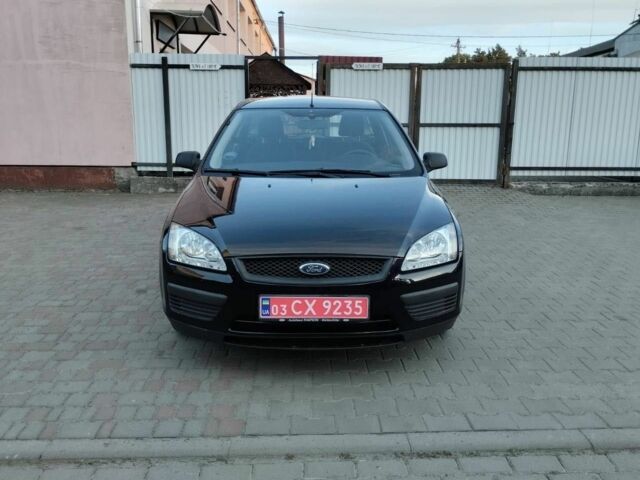 Синий Форд Фокус, объемом двигателя 1.6 л и пробегом 153 тыс. км за 4000 $, фото 4 на Automoto.ua
