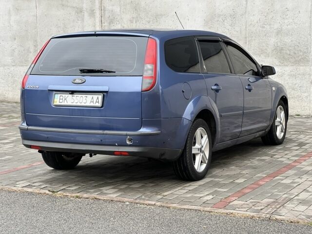 Синий Форд Фокус, объемом двигателя 2 л и пробегом 260 тыс. км за 5500 $, фото 7 на Automoto.ua
