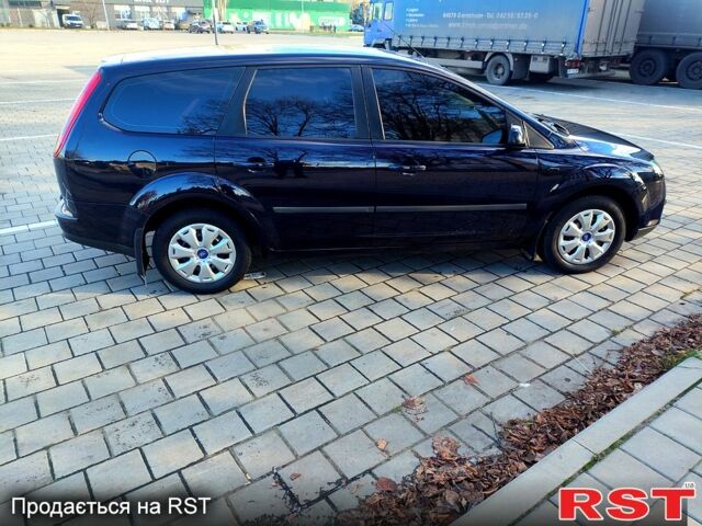 Синій Форд Фокус, об'ємом двигуна 1.6 л та пробігом 253 тис. км за 4700 $, фото 4 на Automoto.ua