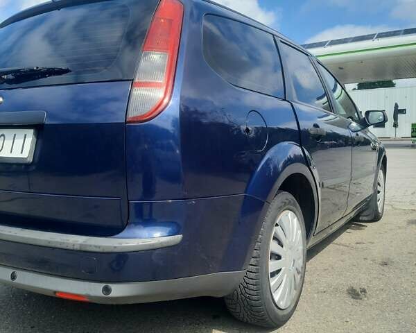 Синий Форд Фокус, объемом двигателя 1.6 л и пробегом 250 тыс. км за 4800 $, фото 1 на Automoto.ua