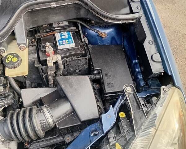 Синій Форд Фокус, об'ємом двигуна 1.8 л та пробігом 287 тис. км за 4650 $, фото 12 на Automoto.ua