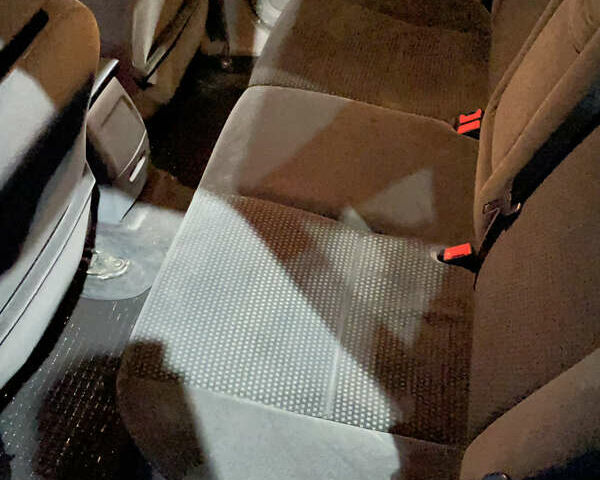 Синій Форд Фокус, об'ємом двигуна 1.6 л та пробігом 177 тис. км за 4700 $, фото 11 на Automoto.ua