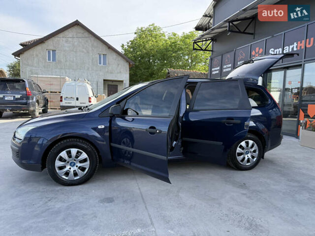 Синий Форд Фокус, объемом двигателя 1.6 л и пробегом 221 тыс. км за 4250 $, фото 22 на Automoto.ua