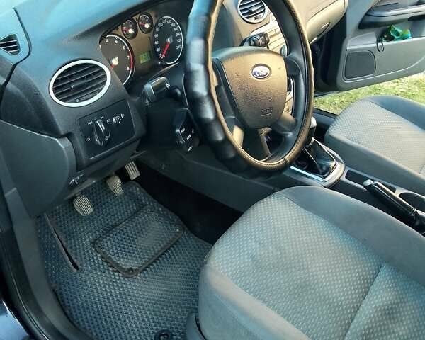 Синий Форд Фокус, объемом двигателя 1.4 л и пробегом 275 тыс. км за 3500 $, фото 15 на Automoto.ua