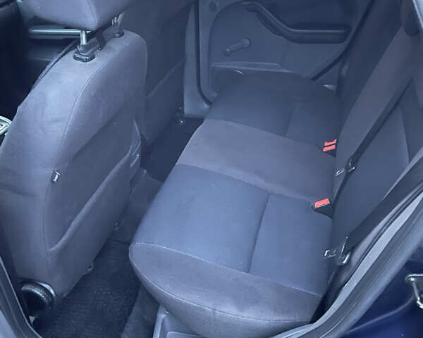 Синій Форд Фокус, об'ємом двигуна 1.56 л та пробігом 192 тис. км за 5199 $, фото 13 на Automoto.ua