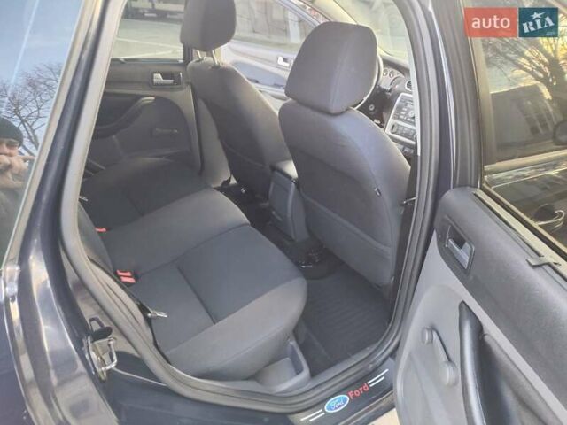 Синий Форд Фокус, объемом двигателя 1.6 л и пробегом 253 тыс. км за 4500 $, фото 4 на Automoto.ua
