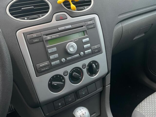 Синий Форд Фокус, объемом двигателя 1.6 л и пробегом 153 тыс. км за 4000 $, фото 8 на Automoto.ua