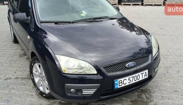 Синий Форд Фокус, объемом двигателя 1.6 л и пробегом 350 тыс. км за 4650 $, фото 3 на Automoto.ua